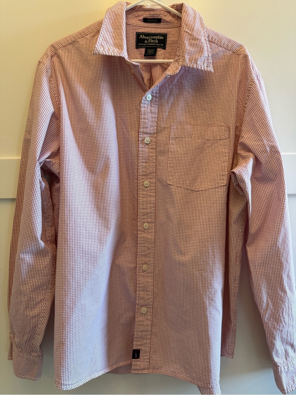Abercrombie & Fitch Muscle Fit Red Check Button Down Shirt Men’s L 100% Cotton
